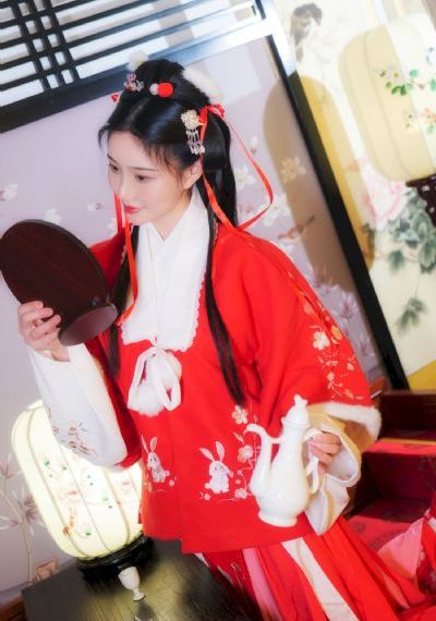 一脸嫌弃的样子第二季